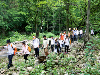 融創6月大別山徒步拓展